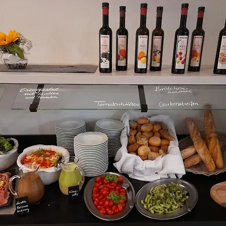 Goldener Hirsch Hotel