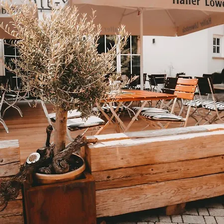 Goldener Hirsch Hotel